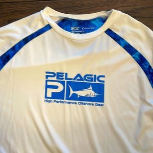 Pelagic “fishing” shirt. Perfect for beach or boating days. Size medium.